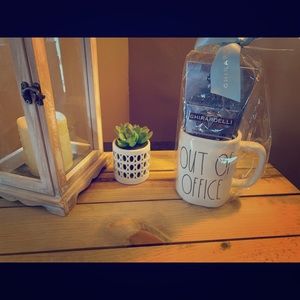 Rae Dunn - NWT Out of Office gift Set